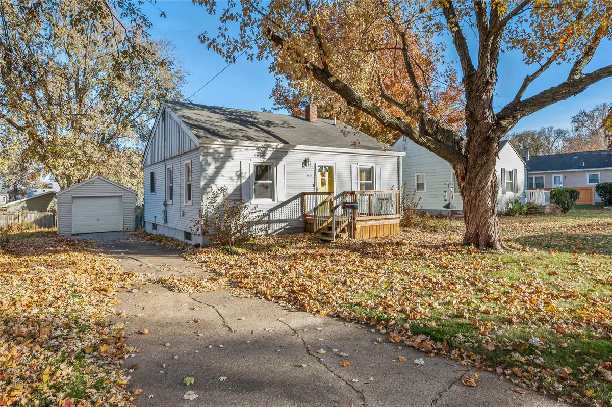 3611 68th Street, Urbandale, IA 50322 - #1