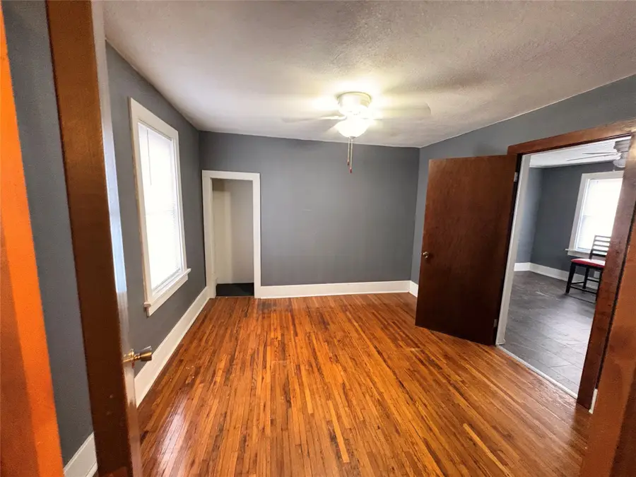 332 N Crawford Street, Carroll, IA 51401 - Image #3