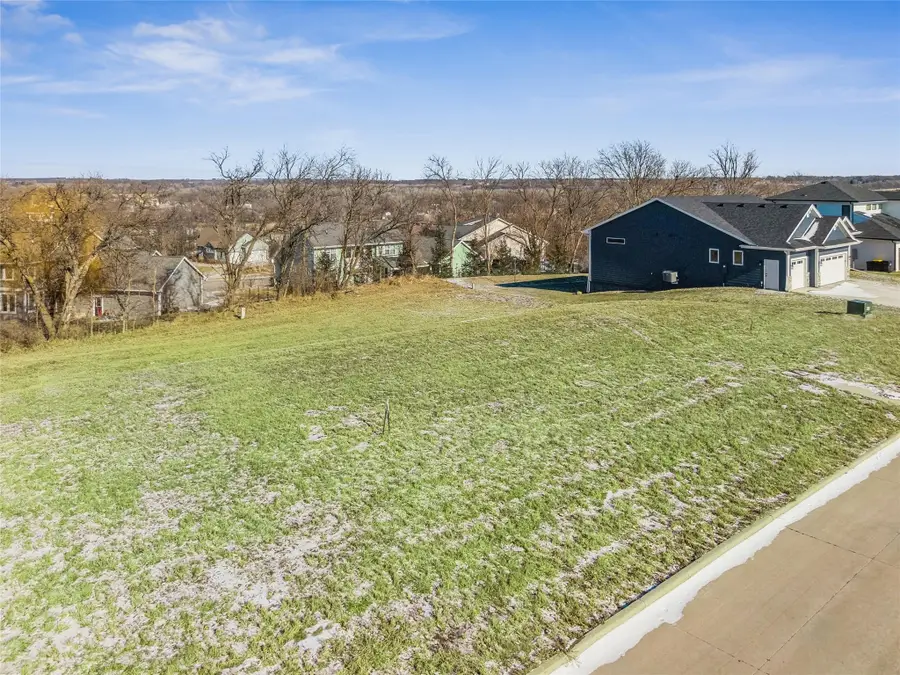 818 Evans View Drive, Adel, IA 50003 - Image #2