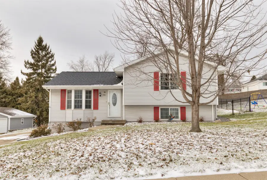 390 Becky Lynn Boulevard, Pleasant Hill, IA 50327 - #2