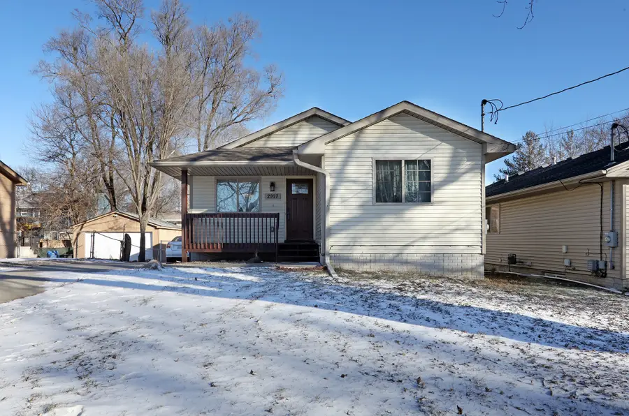 2007 E 40th Street, Des Moines, IA 50317 - Image #2
