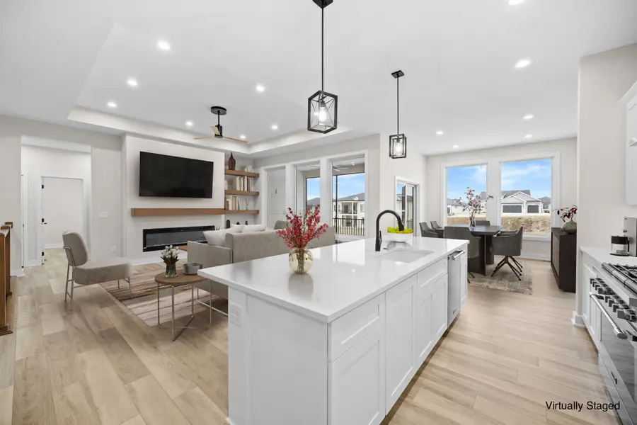 18007 Hammontree Circle, Clive, IA 50325 - #3