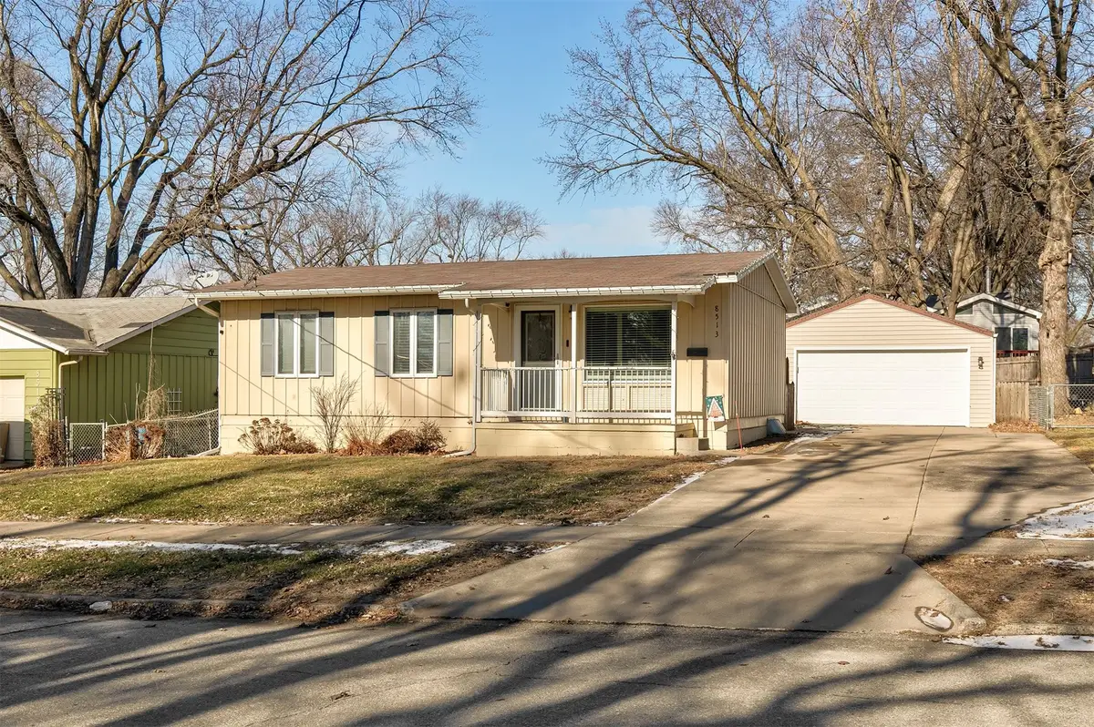 8513 Madison Avenue, Urbandale, IA 50322 - Image #1