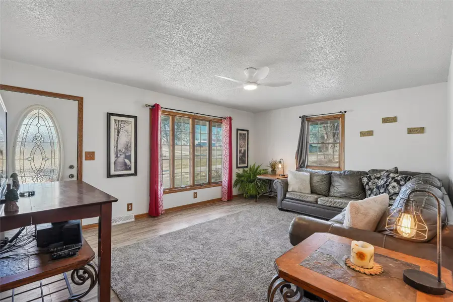 115 N Vine Avenue, Lacona, IA 50139 - Image #3