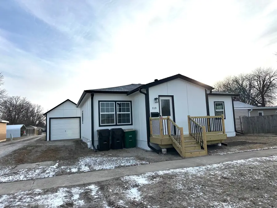 113 S 3rd Street, Winterset, IA 50273 - Image #2