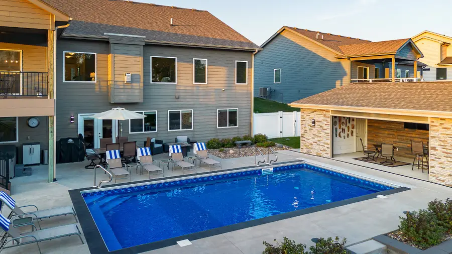 811 Timberview Drive, Adel, IA 50003 - Image #2