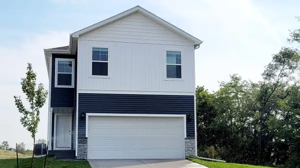 2698 SE Creekhill Way, West Des Moines, IA 50265