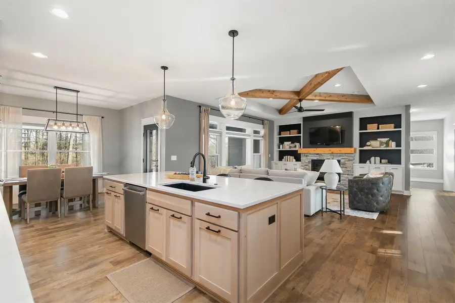 5780 Sunburst Drive, Pleasant Hill, IA 50327 - #2