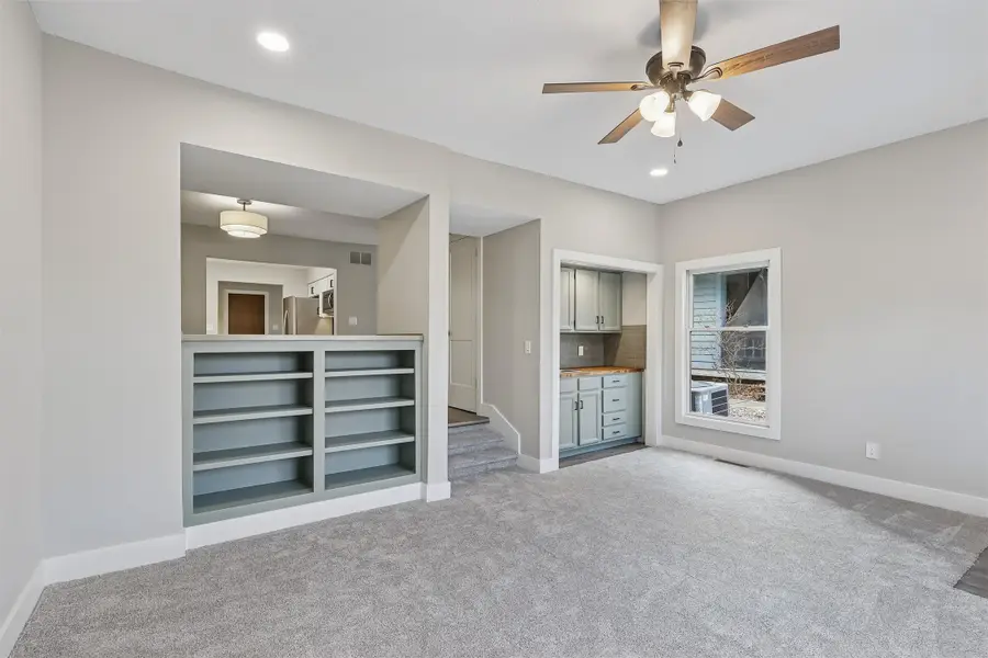 6194 Terrace Drive #3, Johnston, IA 50131 - Image #3