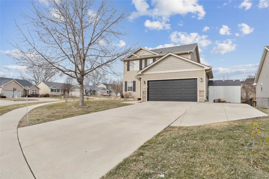 1106 Rolling Hills Court, Norwalk, IA 50211 - #2
