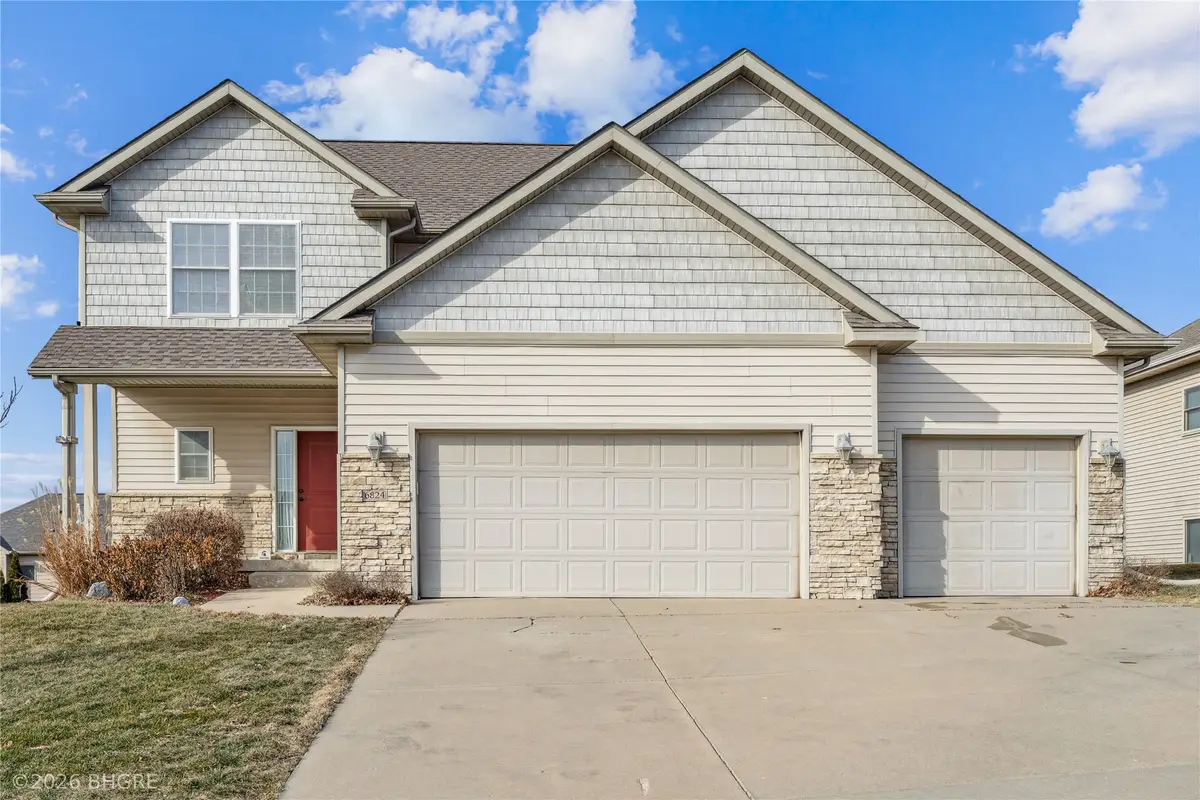 6824 Mark Twain Court, Johnston, IA 50131 - Image #1