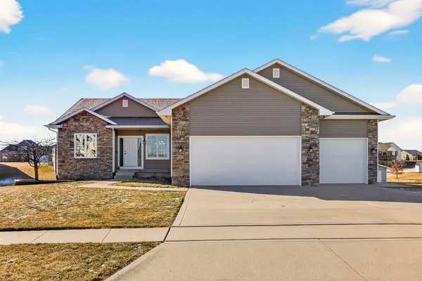 302 Northview Lane, Huxley, IA 50124