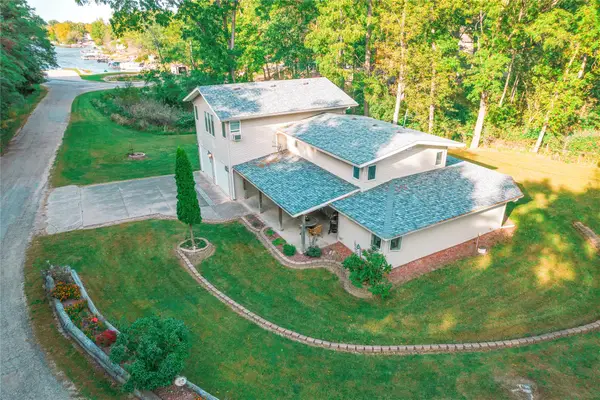 2057 Larry Drive, Brooklyn, IA 52211