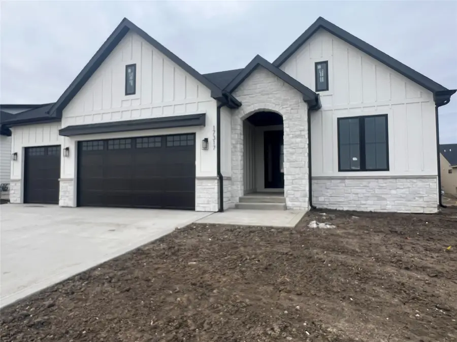 17317 Brookview Drive, Walnut, IA 50263 - Image #2