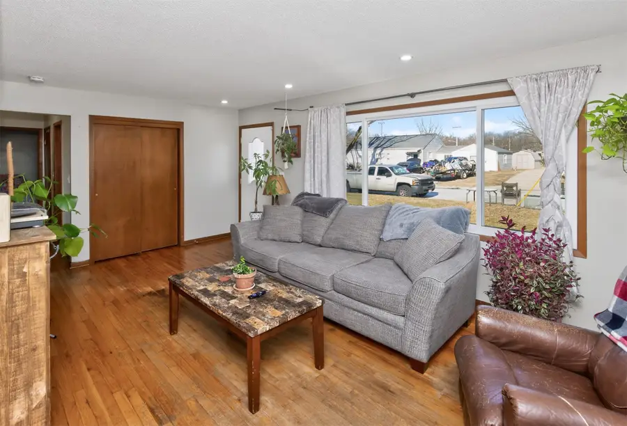 3111 E Clinton Avenue, Des Moines, IA 50317 - #2