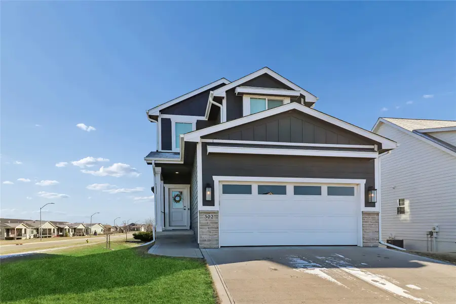 302 S 91st Street, West Des Moines, IA 50266 - Image #2