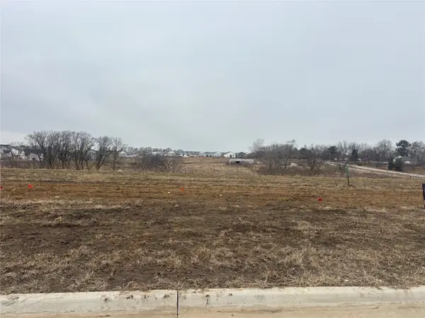 3009 Clearwater Drive, Norwalk, IA 50211