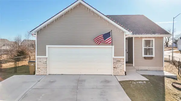 390 Commons Drive, Carlisle, IA 50047