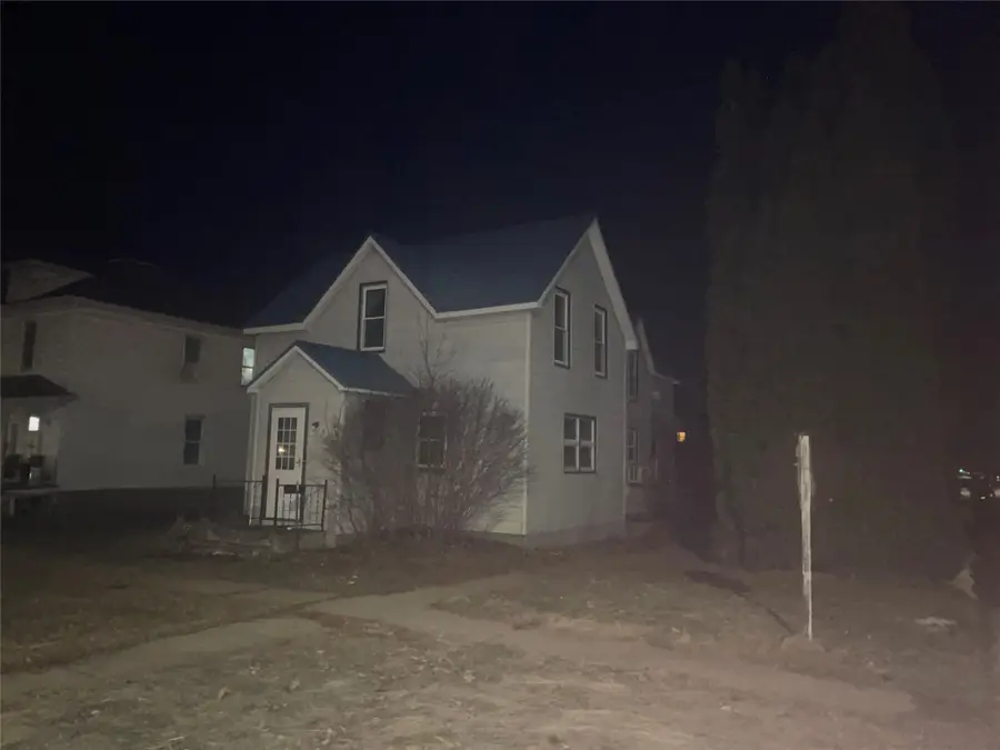 502 State Street, Ackley, IA 50601 - #2