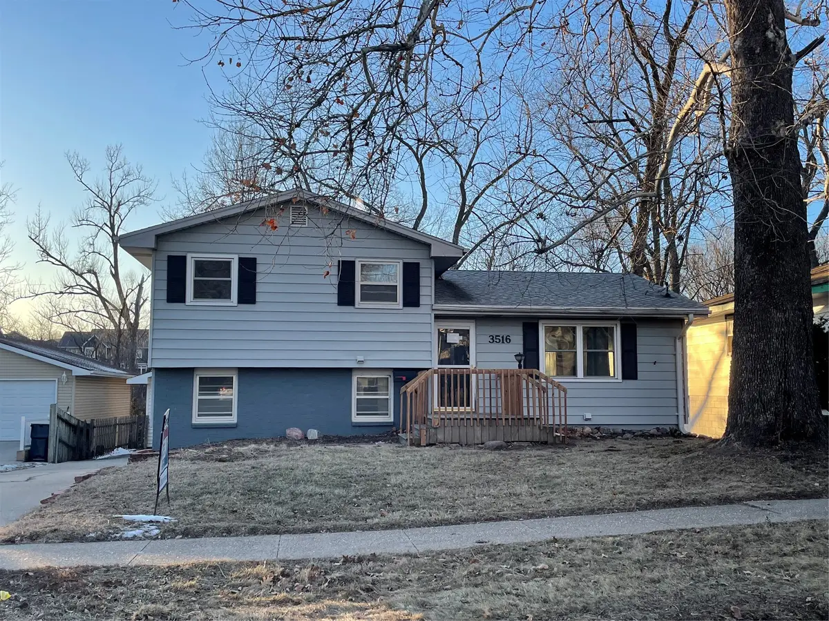 3516 Ashwood Drive, Urbandale, IA 50322 - Image #1