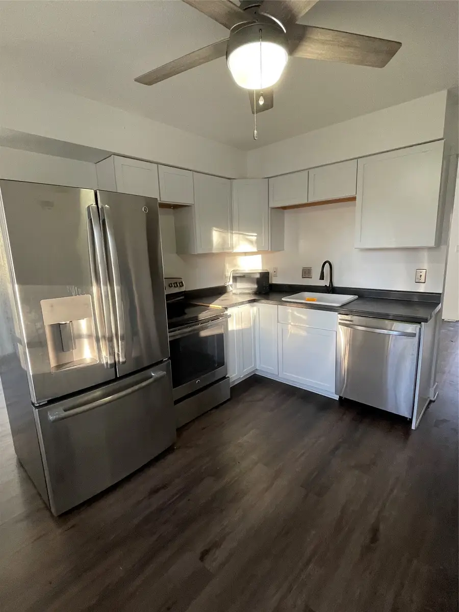 3516 Ashwood Drive, Urbandale, IA 50322 - Image #2