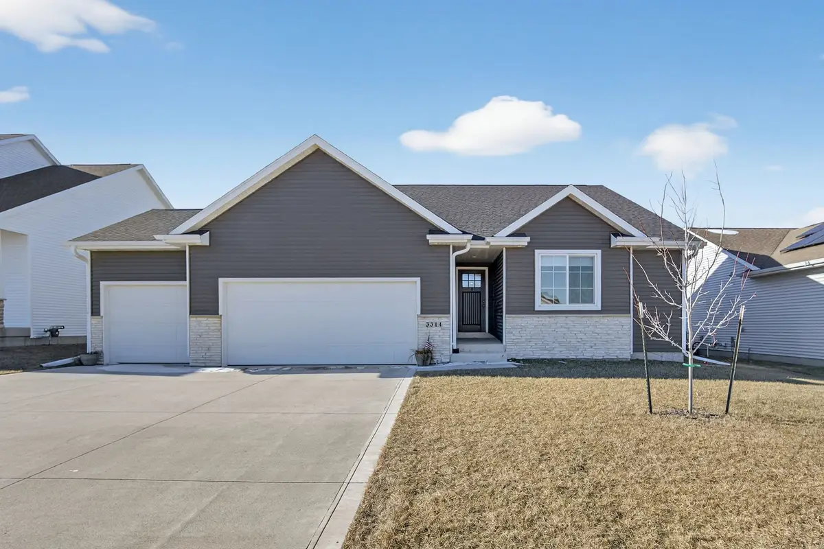 3314 9th Avenue Sw, Altoona, IA 50009 - Image #1