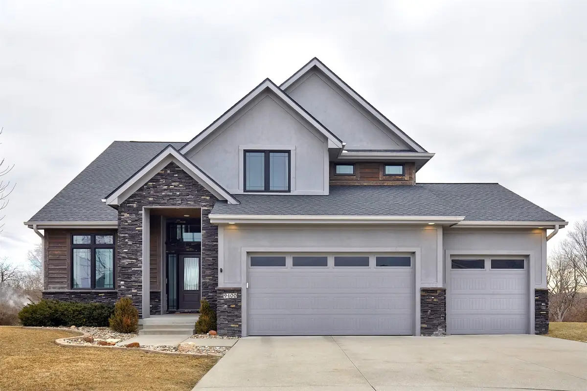 9400 Rushbrook Drive, Johnston, IA 50131 - Image #1