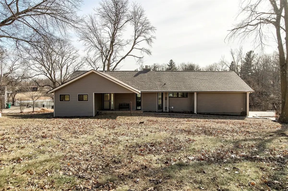 34504 Roseland Drive, Cumming, IA 50061 - Image #1