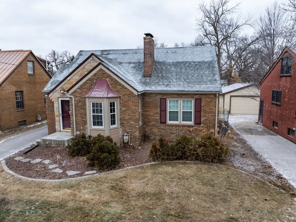 4011 Fagen Drive, Des Moines, IA 50310 - Image #1