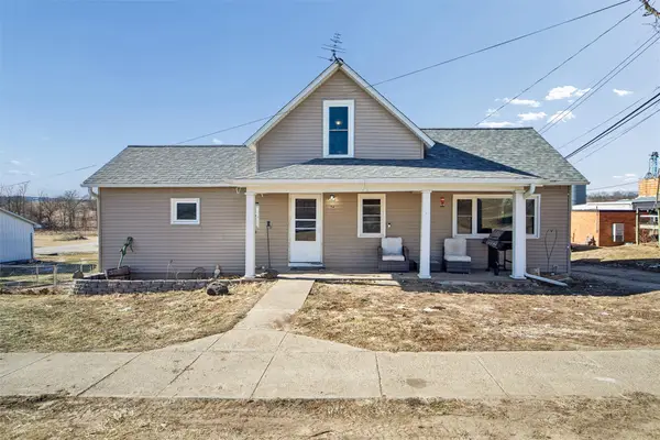 114 S Central Avenue, Lacona, IA 50139