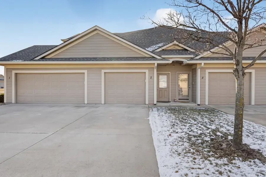 2506 NE Oak Drive #2, Ankeny, IA 50021 - Image #2