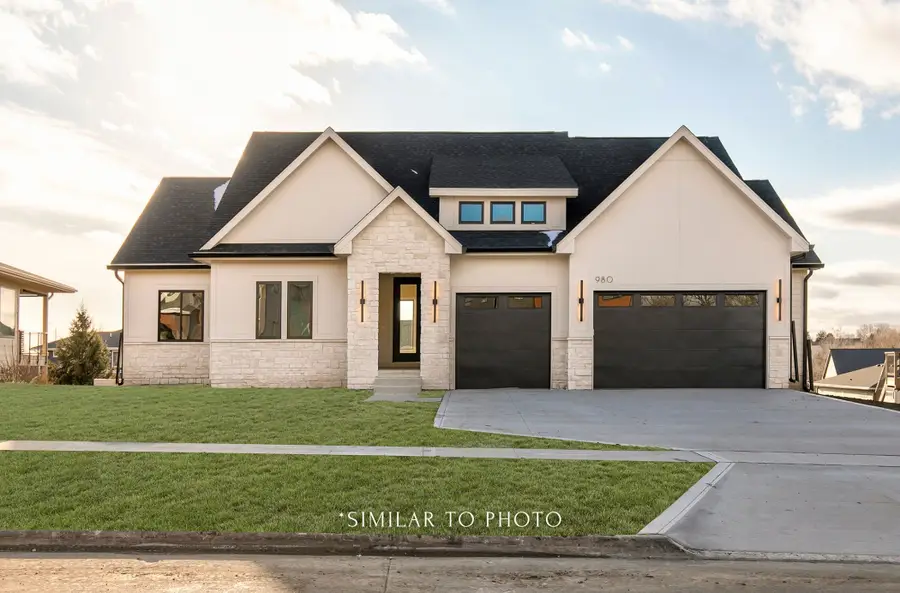 1345 S Auburn Place, West Des Moines, IA 50266 - Image #2