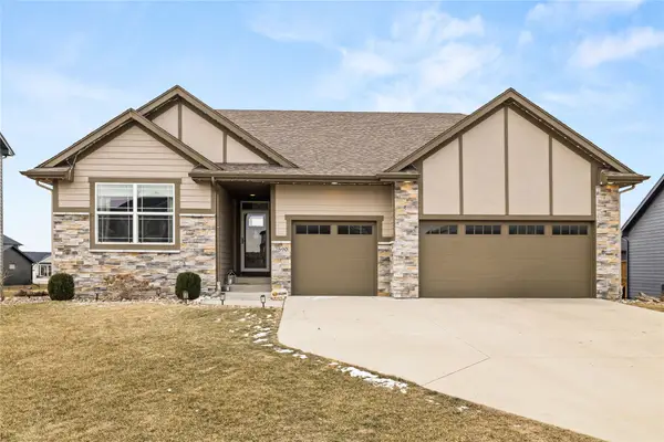 2590 SE Willowbrook Drive, Waukee, IA 50263