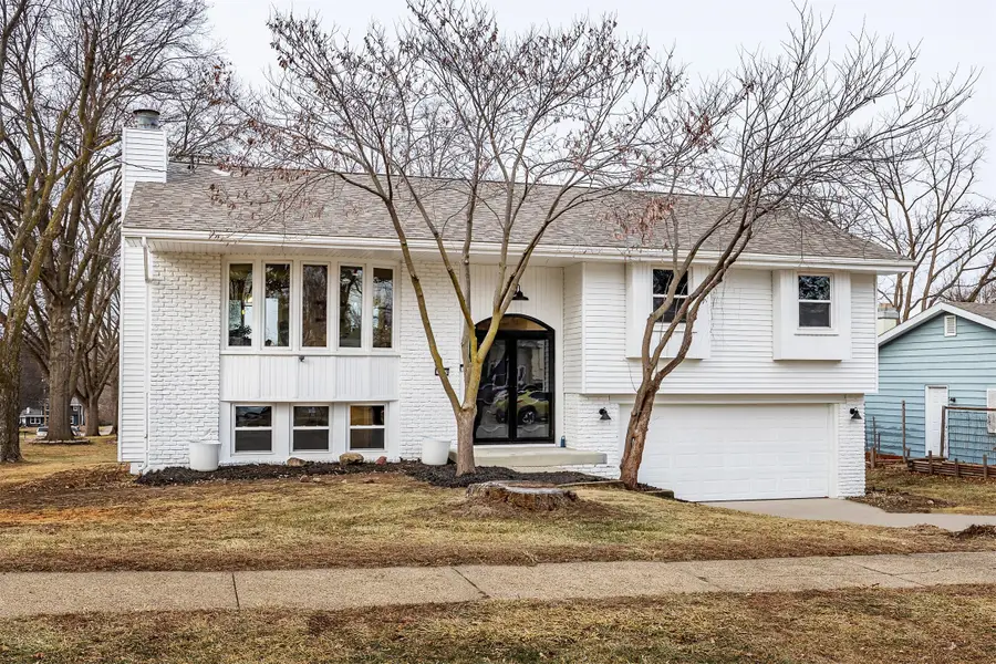3900 76th Street, Urbandale, IA 50322 - Image #2