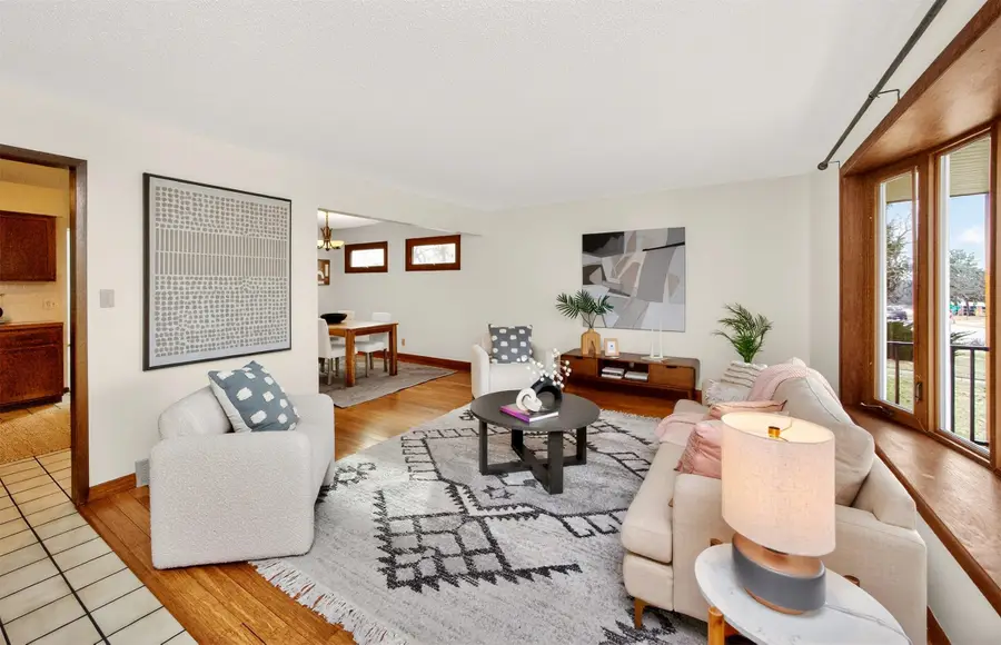 705 39th Street, West Des Moines, IA 50265 - Image #2