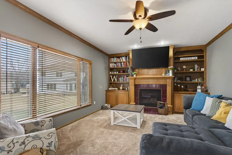 905 NE 28th Street, Ankeny, IA 50021 - Image #3