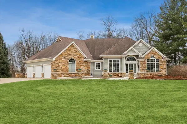 8008 Tiburon Place, Johnston, IA 50131