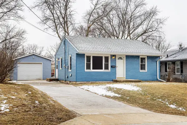 1352 Johnson Street, Des Moines, IA 50315