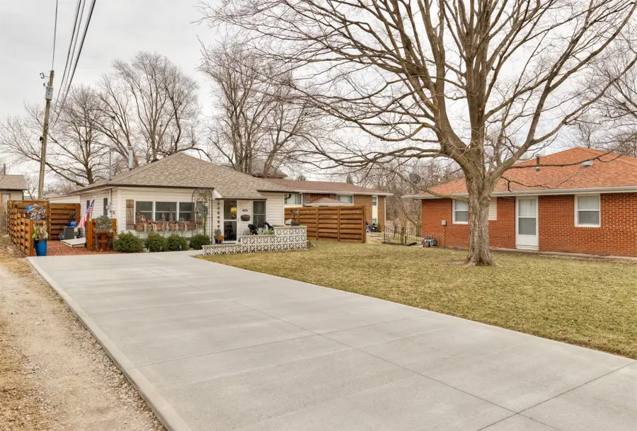 425 6th Street, Nevada, IA 50201 - #3