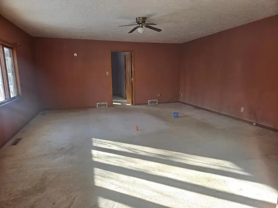 829 New Street, Manchester, IA 52057 - #3