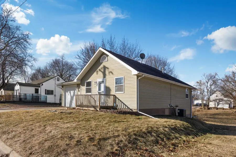 410 N 3rd Street, Knoxville, IA 50138 - #3