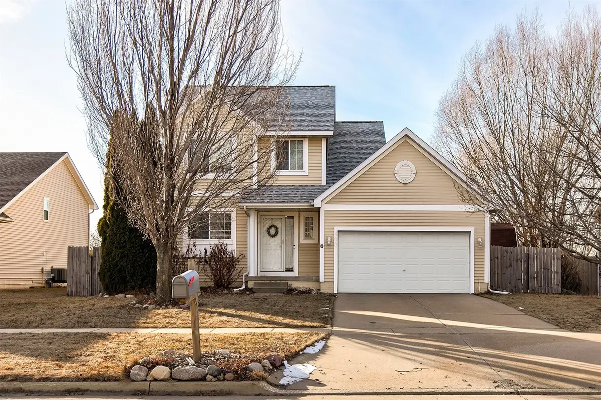 400 SE Westgate Drive, Waukee, IA 50263 - Image #1
