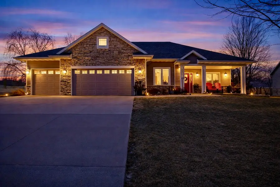 2713 Georgetown Avenue, Norwalk, IA 50211 - #2