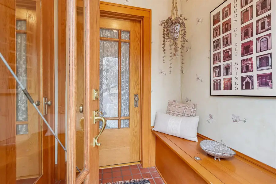 1343 43rd Street, Des Moines, IA 50311 - #3