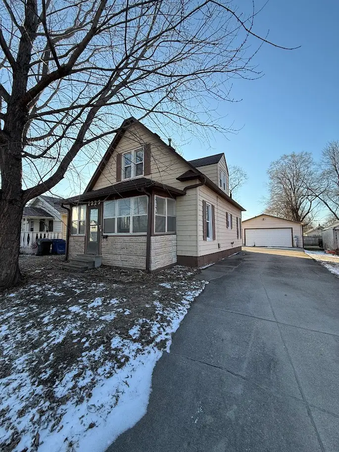 2329 Maple Street, Des Moines, IA 50317 - Image #1