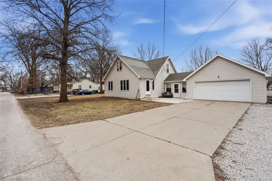6598 SE 55th Street, Carlisle, IA 50047 - #2