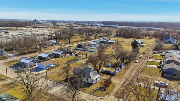 801 SE 27th Court, Des Moines, IA 50317