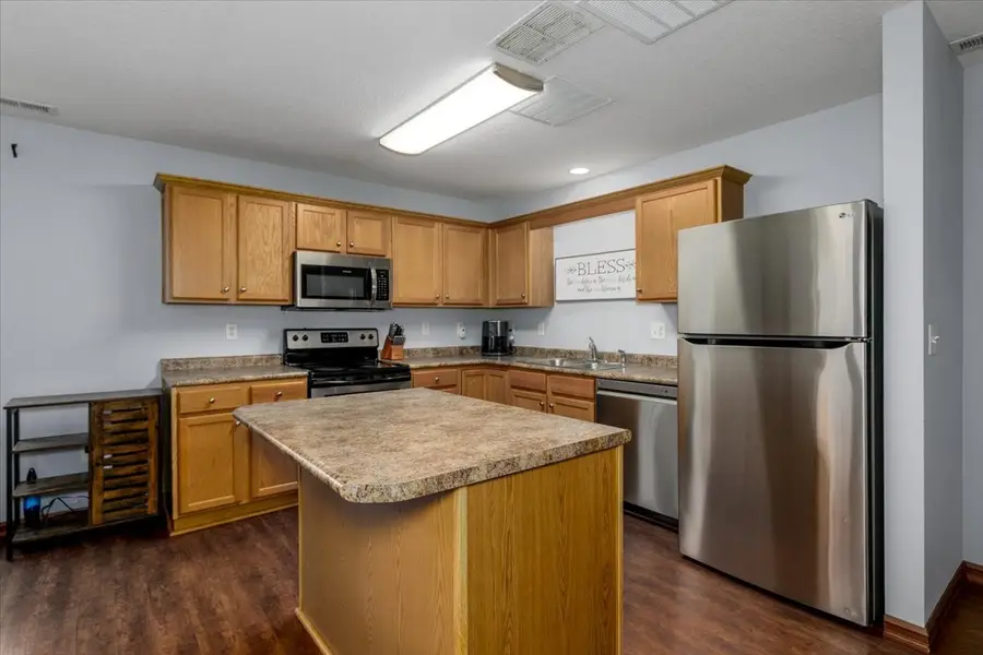 350 NE Sandalwood Drive, Waukee, IA 50263 - Image #3