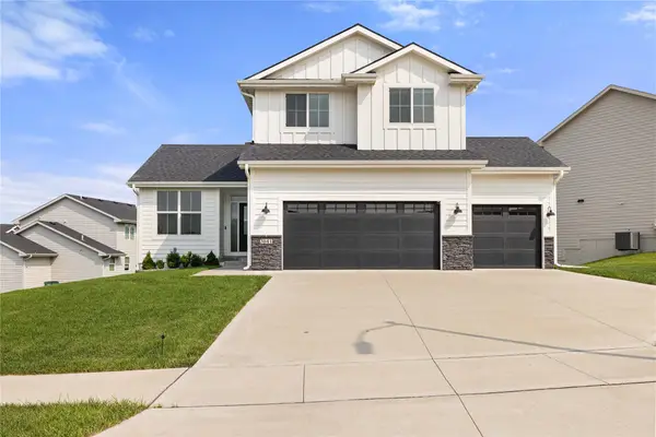 3641 NW 166th Street, Clive, IA 50325