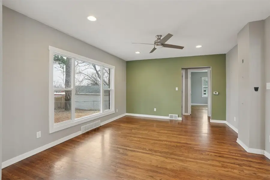 6200 Holcomb Avenue, Des Moines, IA 50322 - #3